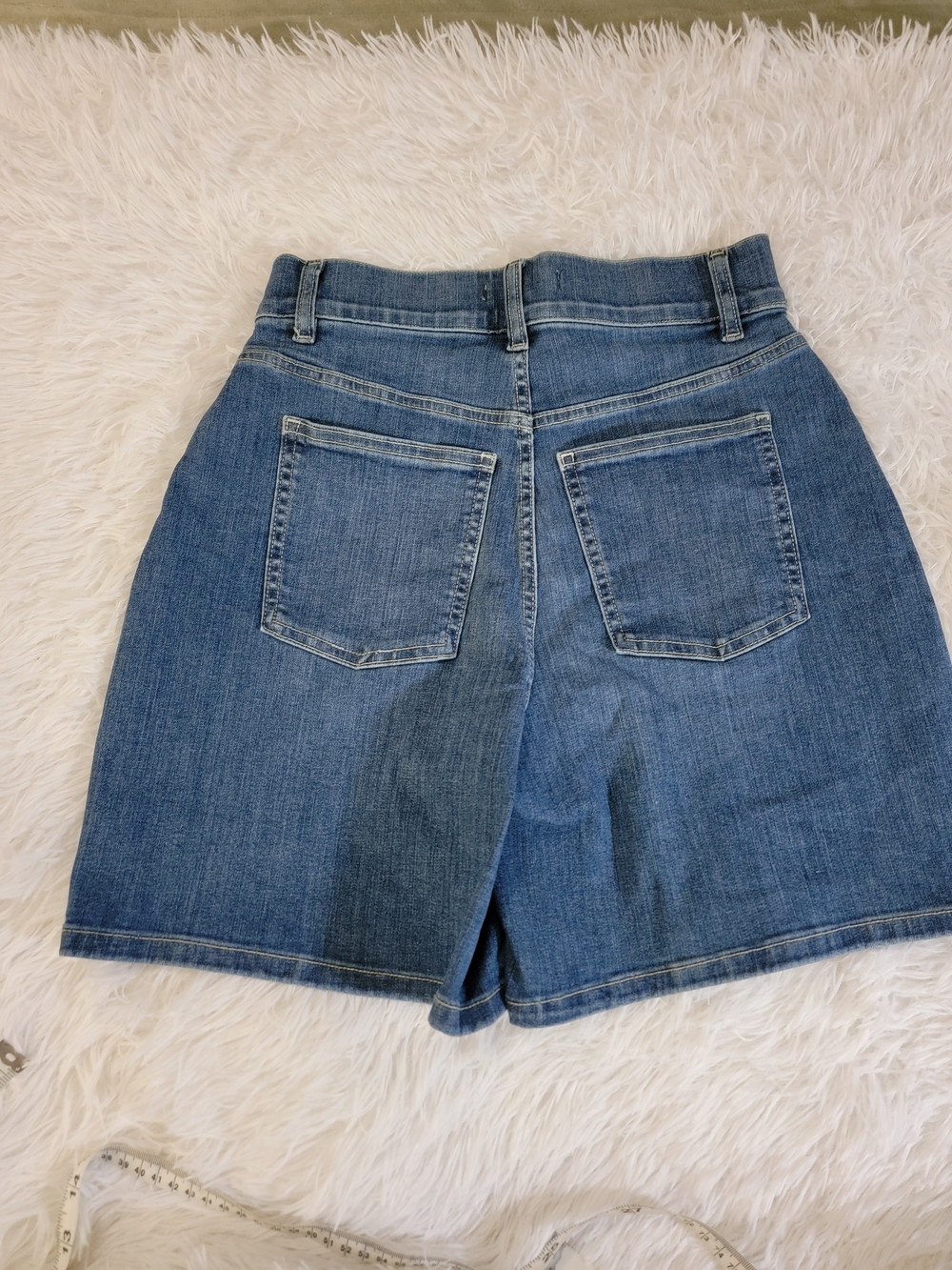 Spanx Vintage Womens Indigo High-Rise Pull-On Shaping Jean Shorts Size Small 4-6 - Picture 14 of 16